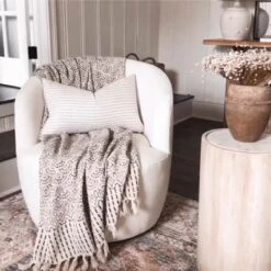 Bella 28'' Seat Width Contemporary Farmhouse,Upholstered Linen Swivel Chair, Armrest 360° Swivel Nursery Chair-The Pop Maison